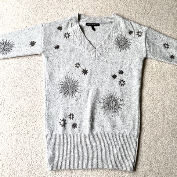 WHBM sweater with gorgeous beaded embroidery - Picture 4 of 8